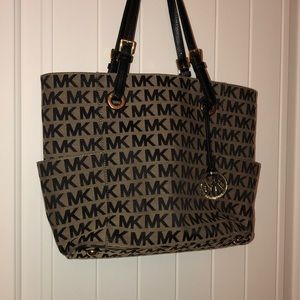 Michael Kors tote